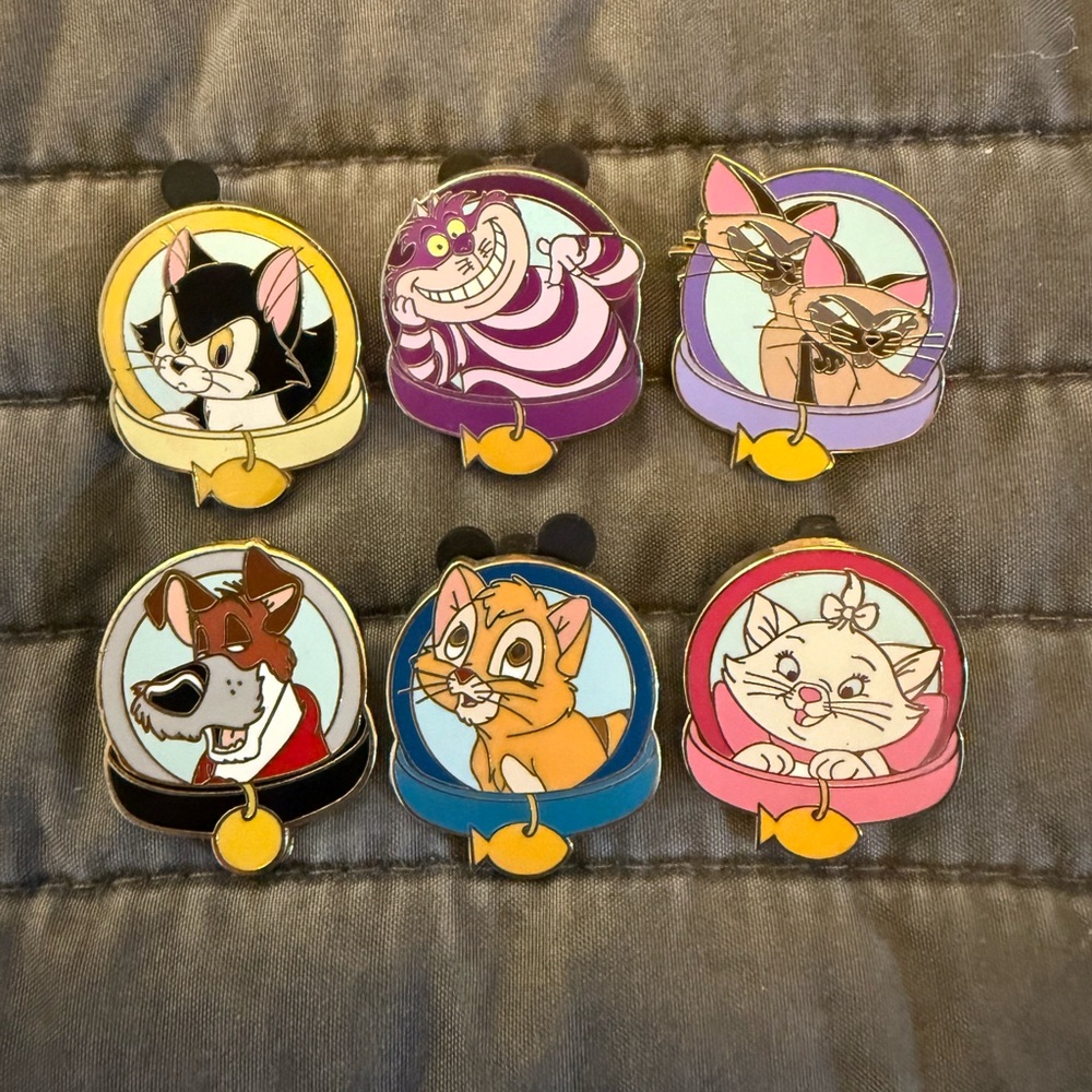 Disney Cat Character Pins - Multicolor Set